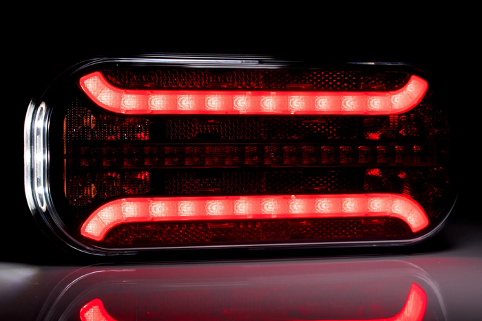 Feu arrière FRISTOM FT-230 LED, 6 fonctions, universel